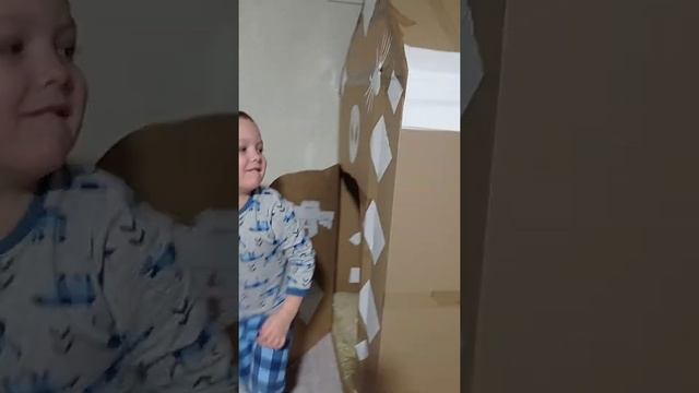Дом из картона своими руками 😁 смотреть онлайн