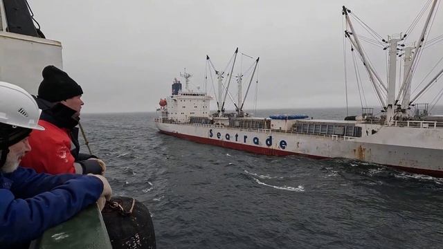 Самая тяжелая часть работы в море - ВЫГРУЗКА - Сколько ? смотреть онлайн