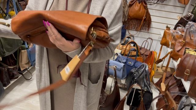 Сумки. Италия . смотреть онлайн