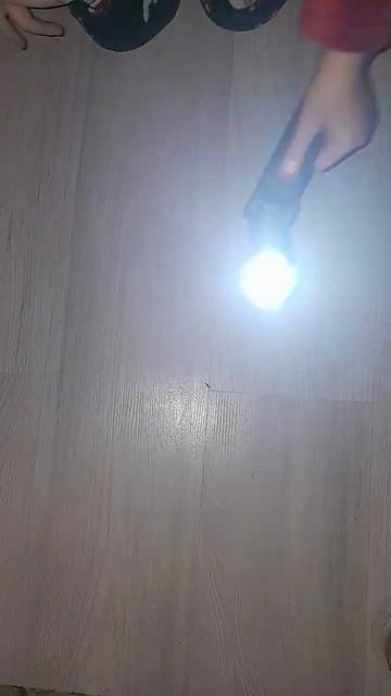 супер лампа 3 режима свечения +вешалка на шкаф и магнит смотреть онлайн