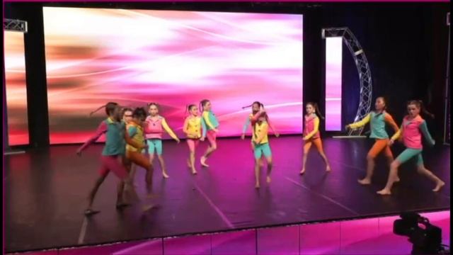 AVANTI Dance Company - Can’t Touch This