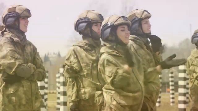 Вспоминая недавнее прошлое смотреть онлайн