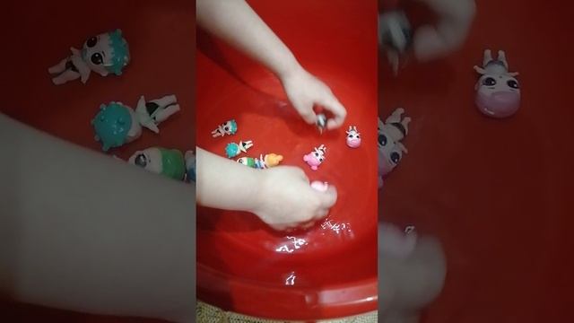 #Куклы купаются