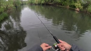 Трудовая весенняя рыбалка на спиннинг на малой реке. Успокоил душу.