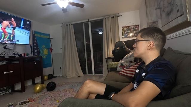Реакция на бой Волканоски - Топурия | Reaction to the Volkanovski - Topuria fight смотреть онлайн