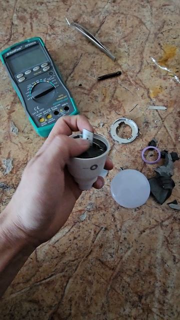 конструкция лампочки яндекс Алиса (сгорела) смотреть онлайн