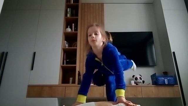 челлендж 24 часа в жёлтом цвете 😀 смотреть онлайн