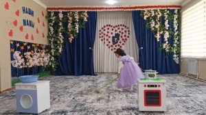 Прикольная сценка на 8 марта!