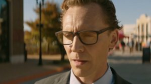 Жизнь Чака (Том Хиддлстон)