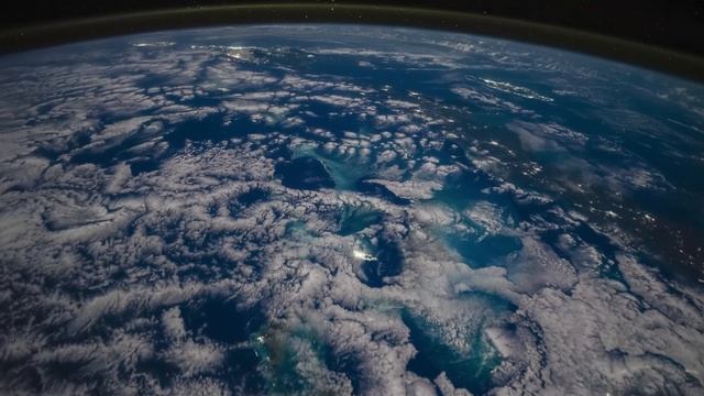 ISS Timelapse - Gigantic Jet & Bolide (19 Nov 2024)
