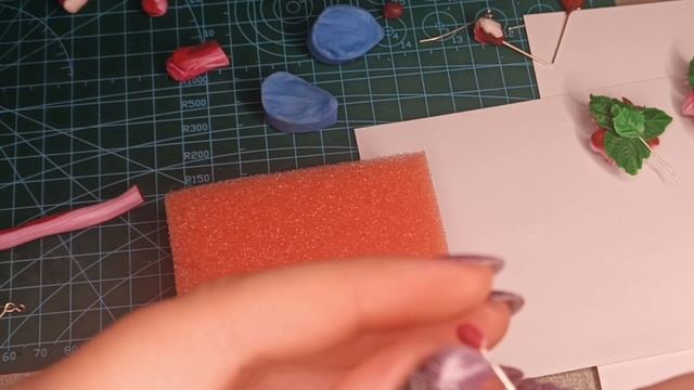 делаю серьги цветы из полимерной глины ,бутоны из полимерной глины смотреть онлайн
