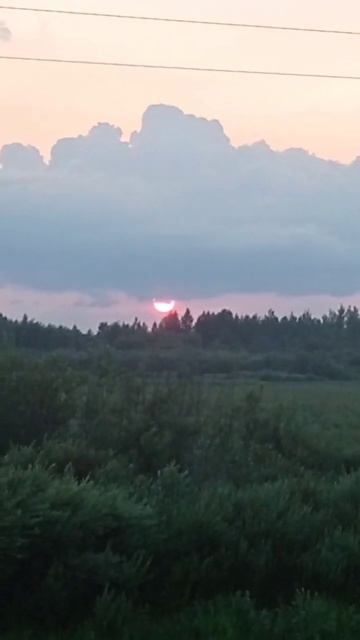 Солнце садится в тучу - просмотрим какая завтра будет ? смотреть онлайн