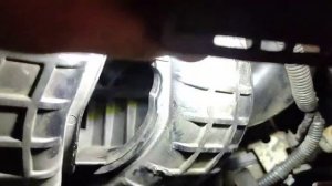 Митсубиси Outlander XL снятие стартера не снимая впускной коллектор