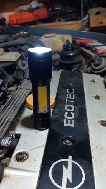 Фонарик на моторе X20XEV. Устойчивость, которая удивляет! смотреть онлайн