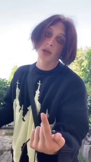 Вика и Вова, сводные брат с сестрой... помним...