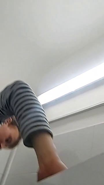 замена газоразрядной лампы и немного юмора #работа #shor смотреть онлайн