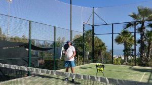 Падел для начинающих. Удары в атаке.