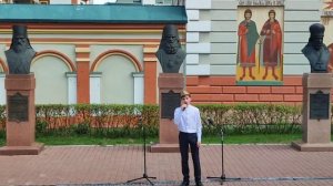 выступление у собора Богоявления