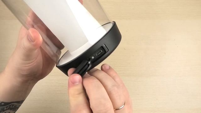 Розпаковка Philips LED Camping luminaire Cicero 6 Вт 5000K 4000 мА/год (929003241 смотреть онлайн