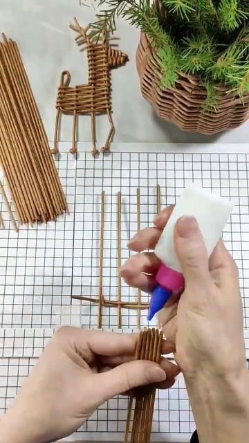 Ёлочные игрушки из бумажной лозы #yuliloza смотреть онлайн