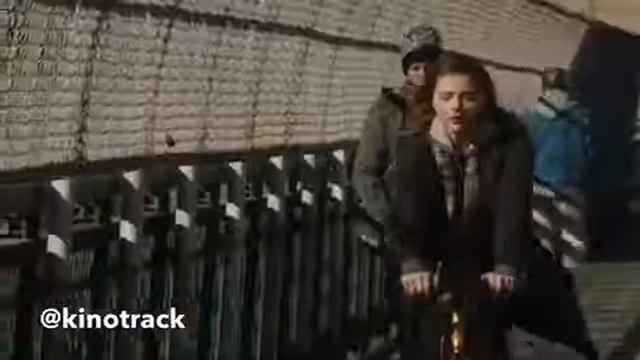 🎬 Во объятиях лжи
.
🎵 Randall - Wahran смотреть онлайн