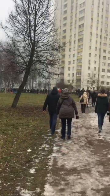 Люди вышли на акцию протеста в Минске - 20.12.2020
