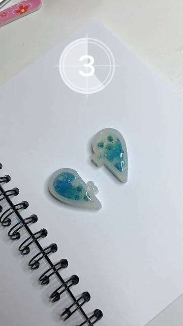 Обычны цветы превращаются в кулоны 😱 Магия, не иначе?