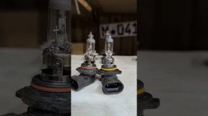 Формат один, а лампы разные #hb4 #hb3 #9006 #9005 #лампочка #ламп