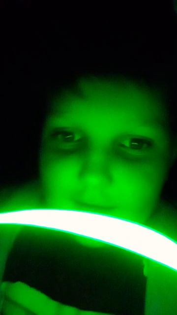 10 мая 2024 г. #неон #палочка #светильник #весело смотреть онлайн