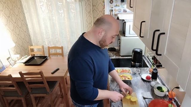 ЧЕЛОВЕК МНОГОГРАНЕН. ЭйДжей и Королева Netflix.
