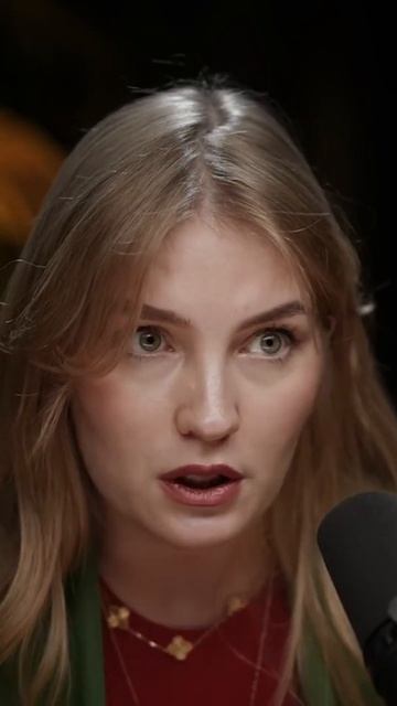 На какие две вещи смотреть при покупке акции смотреть онлайн