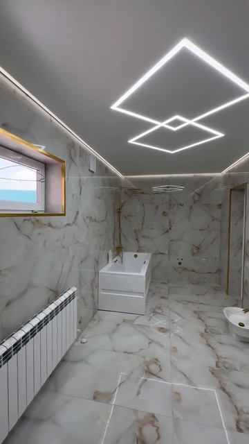 Натяжной потолок-световыми линиями✅ #ваннаякомната #? смотреть онлайн