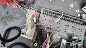 Приехал Хово самосвал. Ремонт жгута проводов кабина-д?