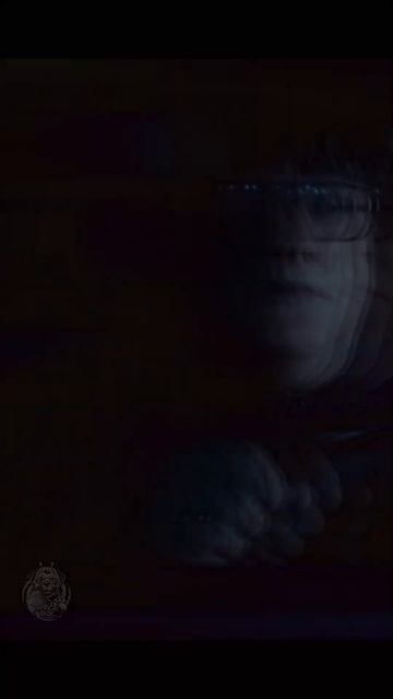 Когда лампочка мигать перестанет...😨 #кино #фильмы #short