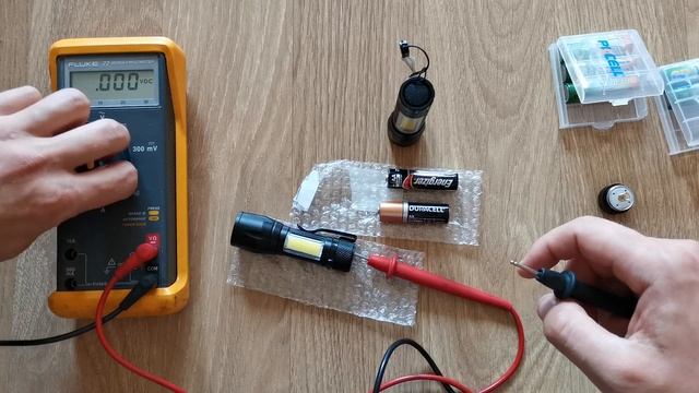 Фонарик с Алиэкспресс на АА. Фонарь c Aliexpress ручной: Велосипед Кемпинг Охота Рыбалка смотреть онлайн