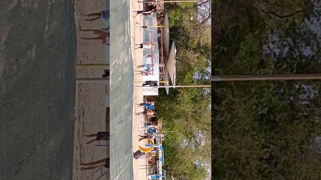 Пляжный волейбол   на побережье