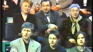 до пяти часов утра лампочка не гасла