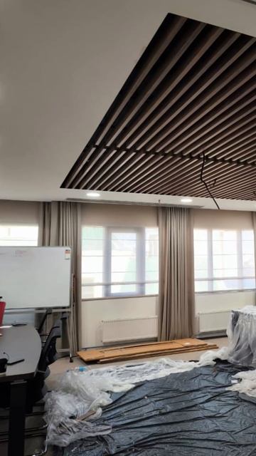 Стильный и функциональный реечный потолок, который пр