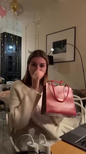 Для меня работа — это больше, чем пару созвонов в день смотреть онлайн