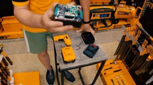 Разбор и сравнение аккумуляторных батарей (INGCO vs noname)