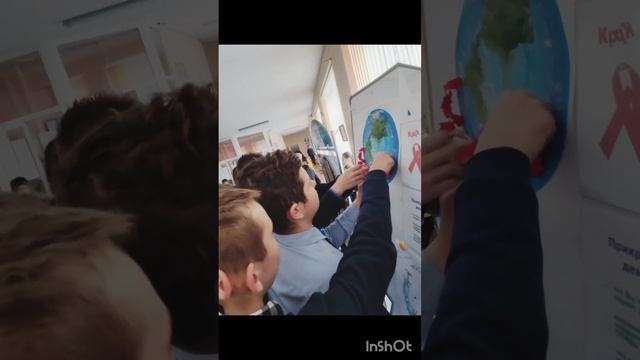 Акция "Красная ленточка. Остановим СПИД вместе" смотреть онлайн