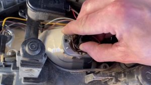 Замена ламп ближнего света и габаритов #fordfocus2