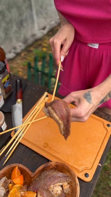Шашлычки из утиной грудки😍 #ледиbbq #ляшеф #bbq #cooking #recipe смотреть онлайн