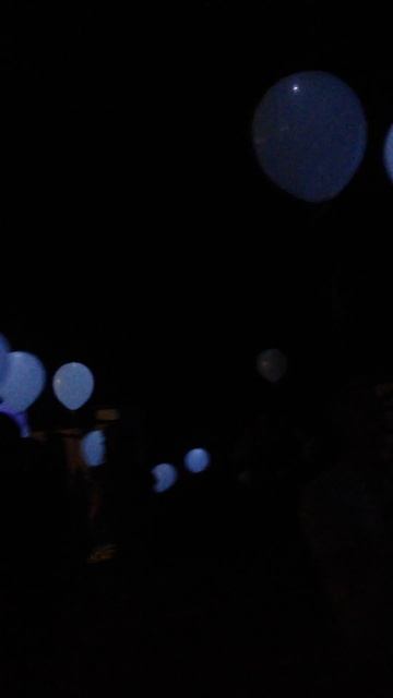 Белые светящиеся воздушные шарики Sharman.by