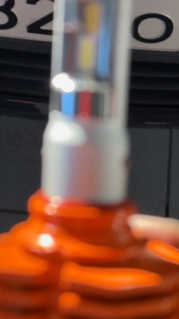 Не горит светодиодная лампочка в левой фаре на HUYNDAI SOLAR