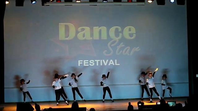 Группы Танцевальное шоу. 5 - 10 лет. 