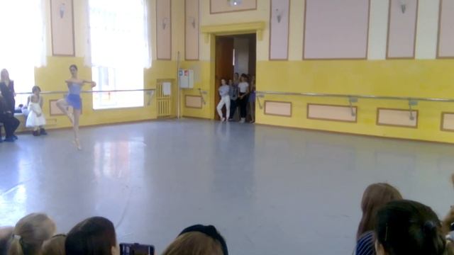 Танец Маши и Артёма смотреть онлайн