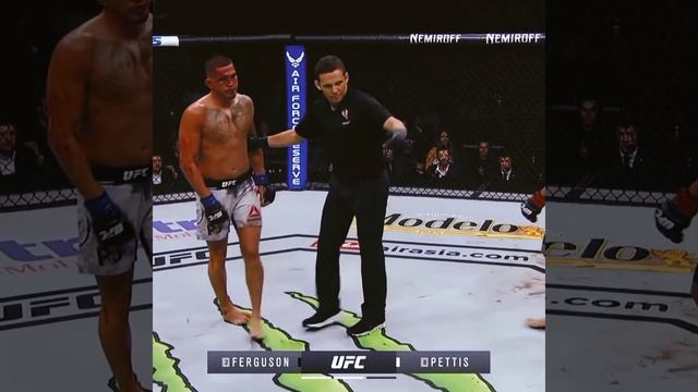 бой года !!! лучший бой года в мире! Фергюсон устроил шо? смотреть онлайн