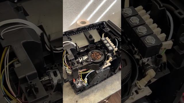 Болячка Saeco granaroma #coffee #saeco #кофе #ремонткофемашин #кофем смотреть онлайн