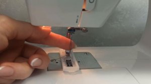 Как выметать петли на швейной машине. #singer  #singer2250